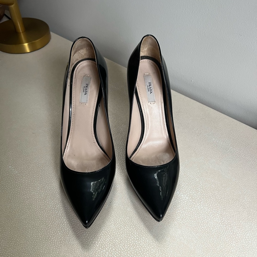 Prada shoes 👠